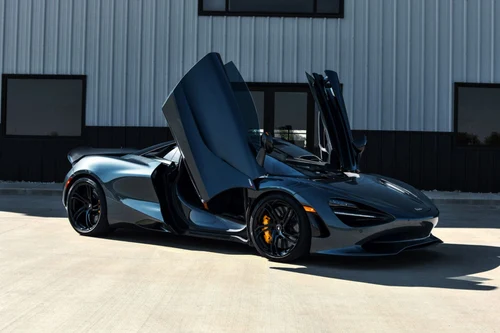 
           
        2024 McLaren 750S Spider