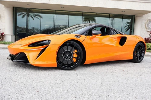 
           New 
        2026 McLaren Artura Base