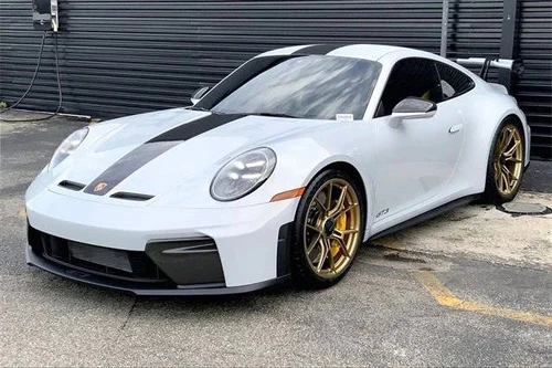 
           
        2025 Porsche 911
