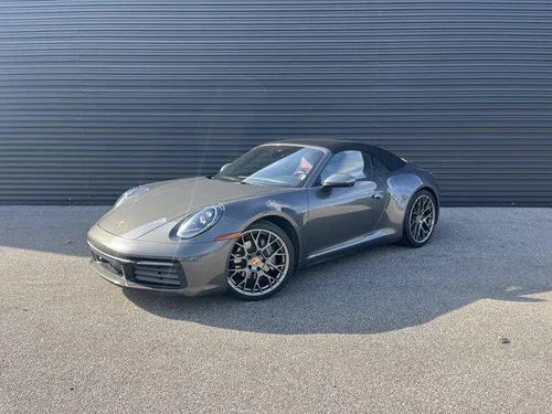 
           
        2022 Porsche 911 Carrera