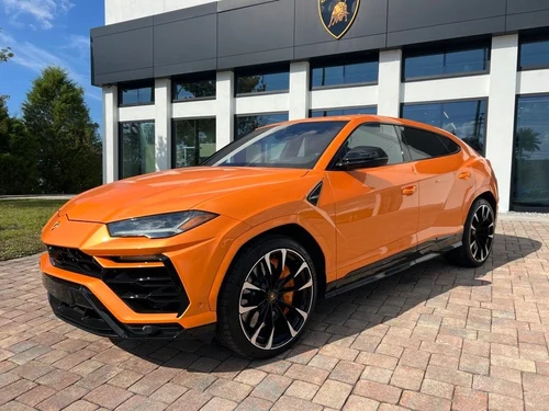 
           
        2022 Lamborghini Urus