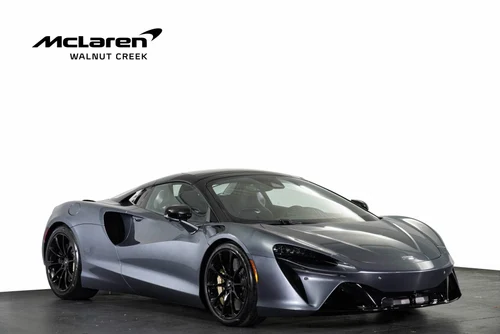 
           New 
        2026 McLaren Artura