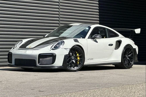 
           
        2018 Porsche 911 GT2 RS
