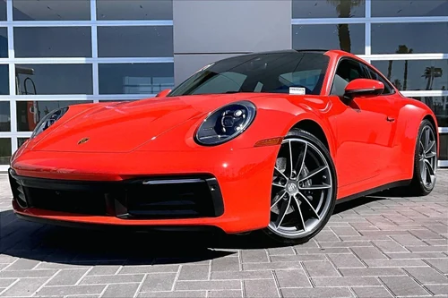 
           
        2021 Porsche 911 Carrera