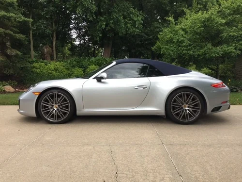 
           
        2018 Porsche 911 Carrera