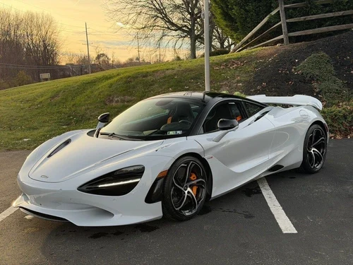 
           New 
        2026 McLaren 750S