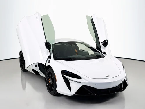 
           New 
        2026 McLaren Artura
