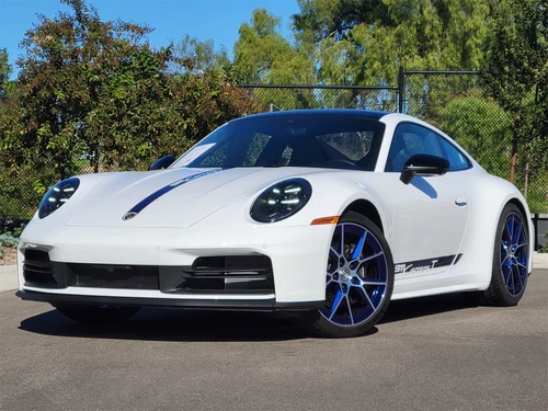
           
        2025 Porsche 911 Carrera