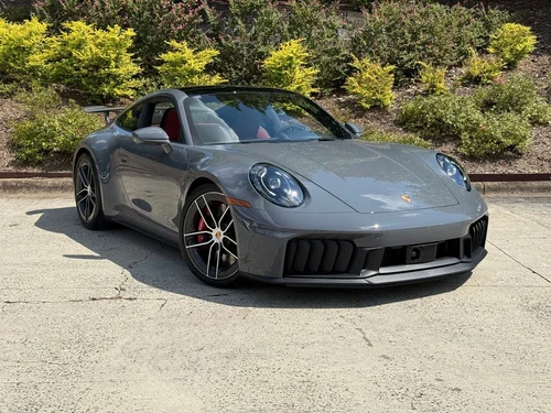 
           
        2026 Porsche 911 Carrera 4 GTS