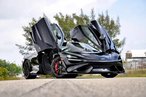 
           
        2021 McLaren 765LT
