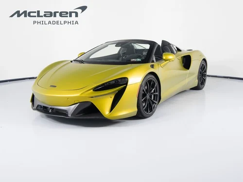 
           New 
        2025 McLaren Artura Spider Performance