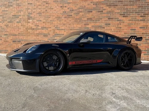 
           
        2025 Porsche 911 GT3