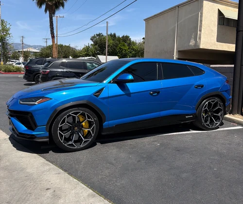 
           
        2024 Lamborghini Urus Performante