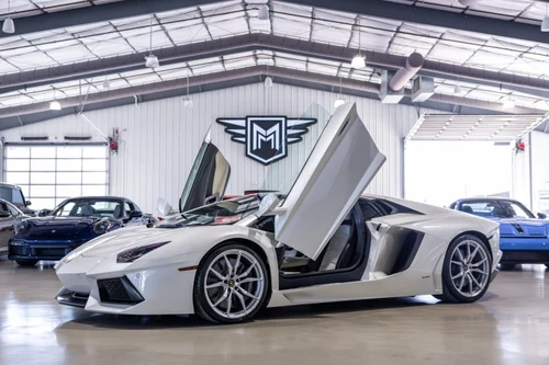 
           
        2015 Lamborghini Aventador