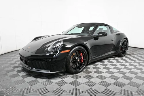 2025 Porsche 911 Targa 4 GTS