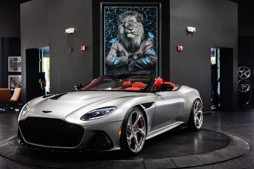 
           
        2023 Aston Martin DBS 770 Ultimate: Satin