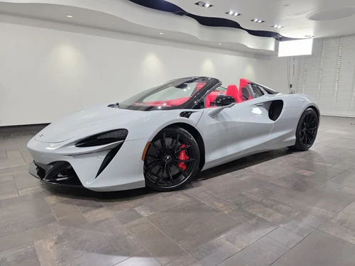 
           New 
        2026 McLaren ARTURA SPIDER