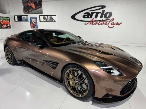 
           
        2025 Aston Martin Vanquish