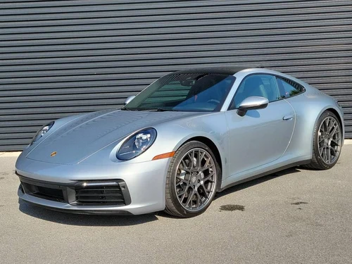 
           
        2021 Porsche 911
