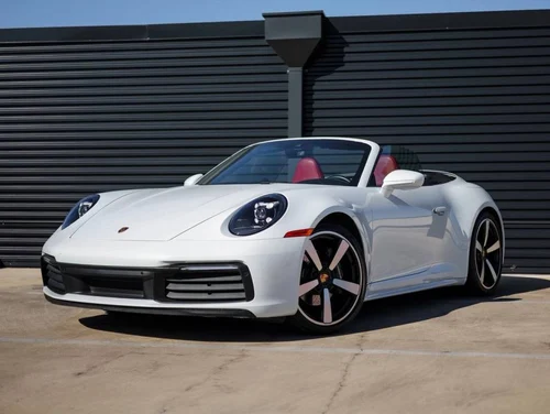 
           
        2020 Porsche 911