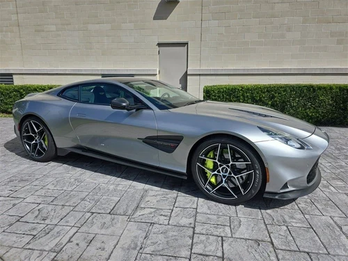 
           New 
        2025 Aston Martin Vanquish V12