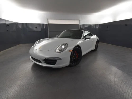 
           
        2015 Porsche 911