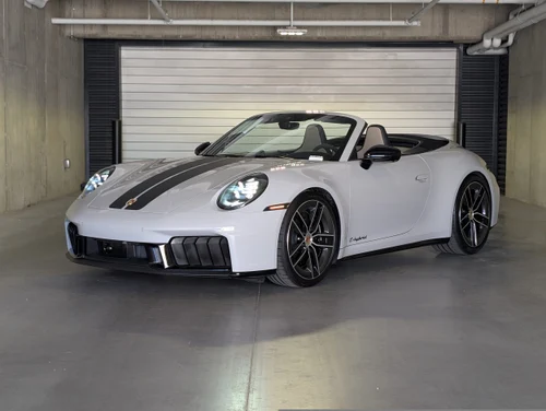 
           
        2026 Porsche 911 Carrera 4 GTS