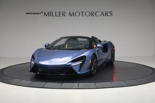
           New 
        2026 McLaren Artura Spider Performance