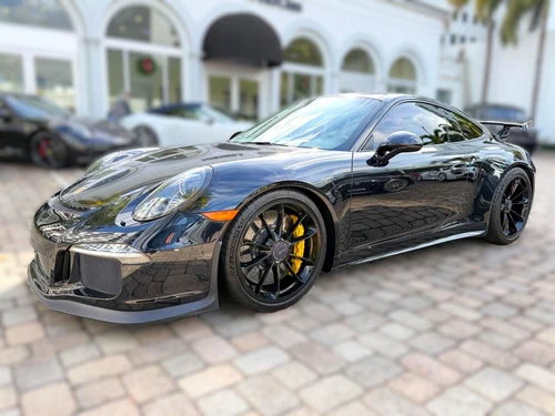 
           
        2015 Porsche 911