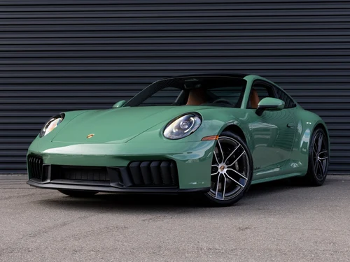 
           New 
        2026 Porsche 911 Carrera 4 GTS