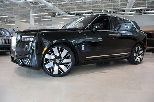
           New 
        2027 Rolls-Royce Cullinan Sport Utility