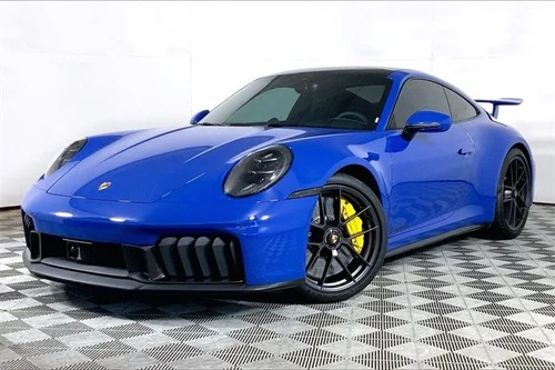 
           
        2025 Porsche 911 Carrera GTS