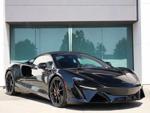 
           New 
        2026 McLaren Artura
