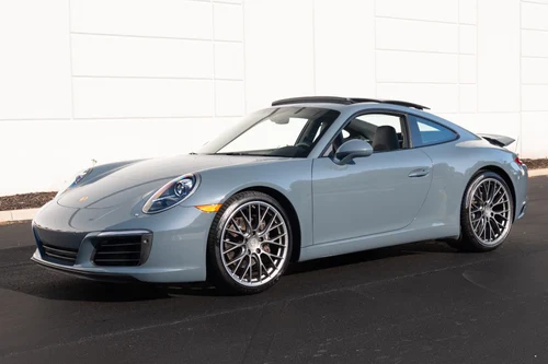 
           
        2017 Porsche 911 Carrera
