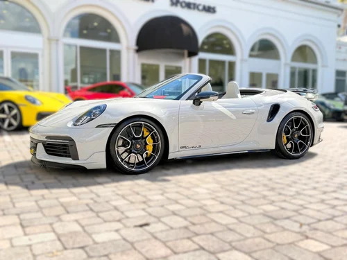 
           
        2021 Porsche 911