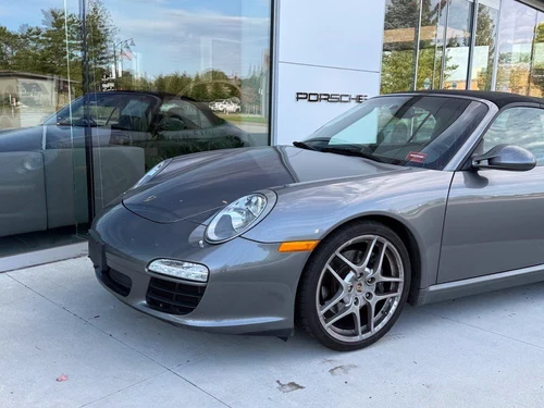 
           
        2011 Porsche 911 Carrera