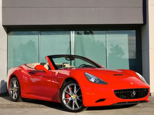 
           
        2013 Ferrari California
