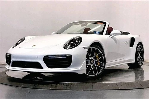 
           
        2019 Porsche 911