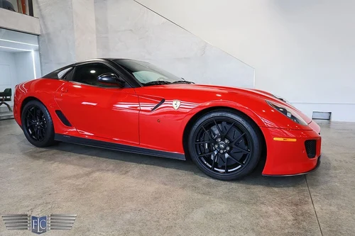 
           
        2011 Ferrari 599