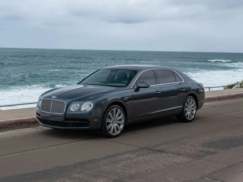 
           
        2018 Bentley Flying Spur V8