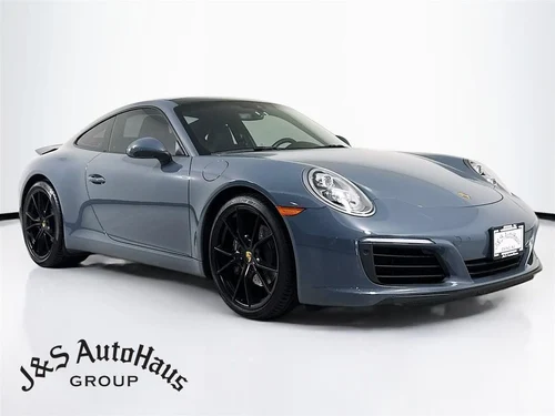 
           
        2018 Porsche 911 Carrera