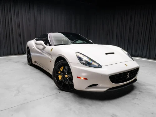 
           
        2013 Ferrari California Base