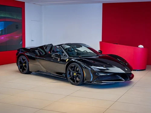 
           
        2025 Ferrari SF90 Spider Base
