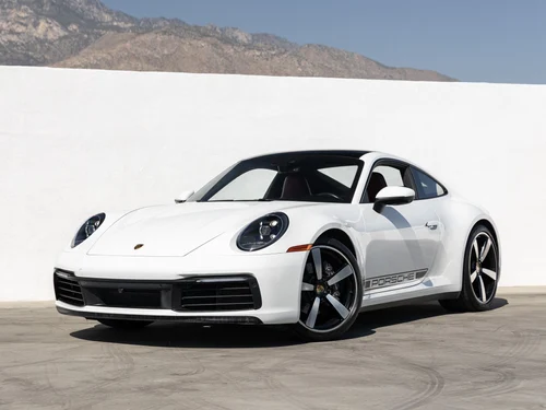 
           
        2022 Porsche 911 Carrera