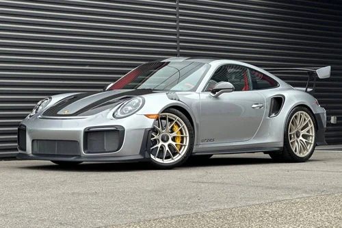 
           
        2018 Porsche 911 GT2 RS
