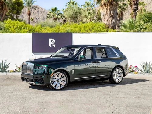 
           New 
        2025 Rolls-Royce Cullinan