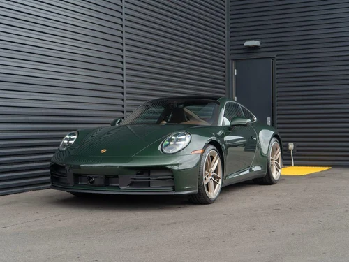 
           
        2026 Porsche 911 Carrera