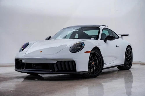 
           
        2026 Porsche 911 Carrera GTS