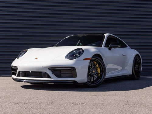 
           
        2024 Porsche 911 Carrera 4 GTS