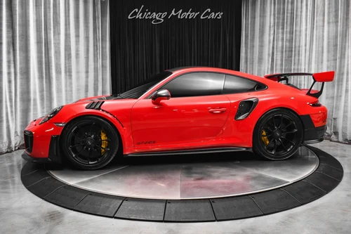 
           
        2018 Porsche 911 GT2 RS
